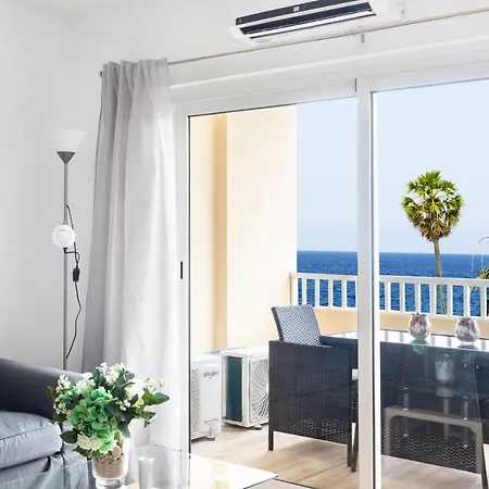 Apartment Frontline Arenitas With Pool Candelaria