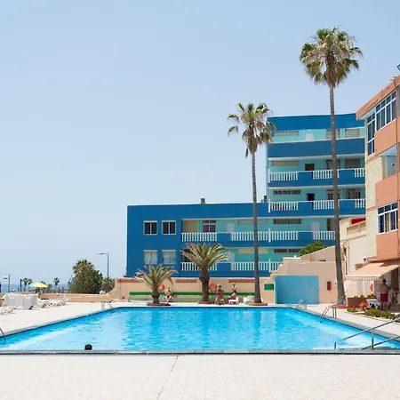 Frontline Arenitas With Pool